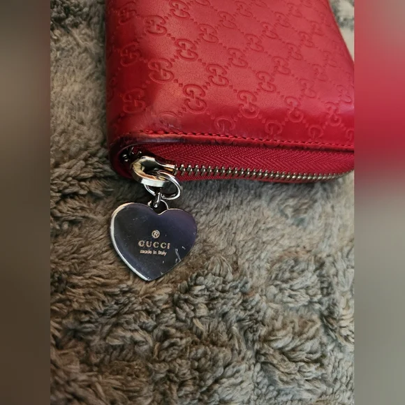 Gucci - MicroGuccissima Zippy Wallet - Picture 7 of 11